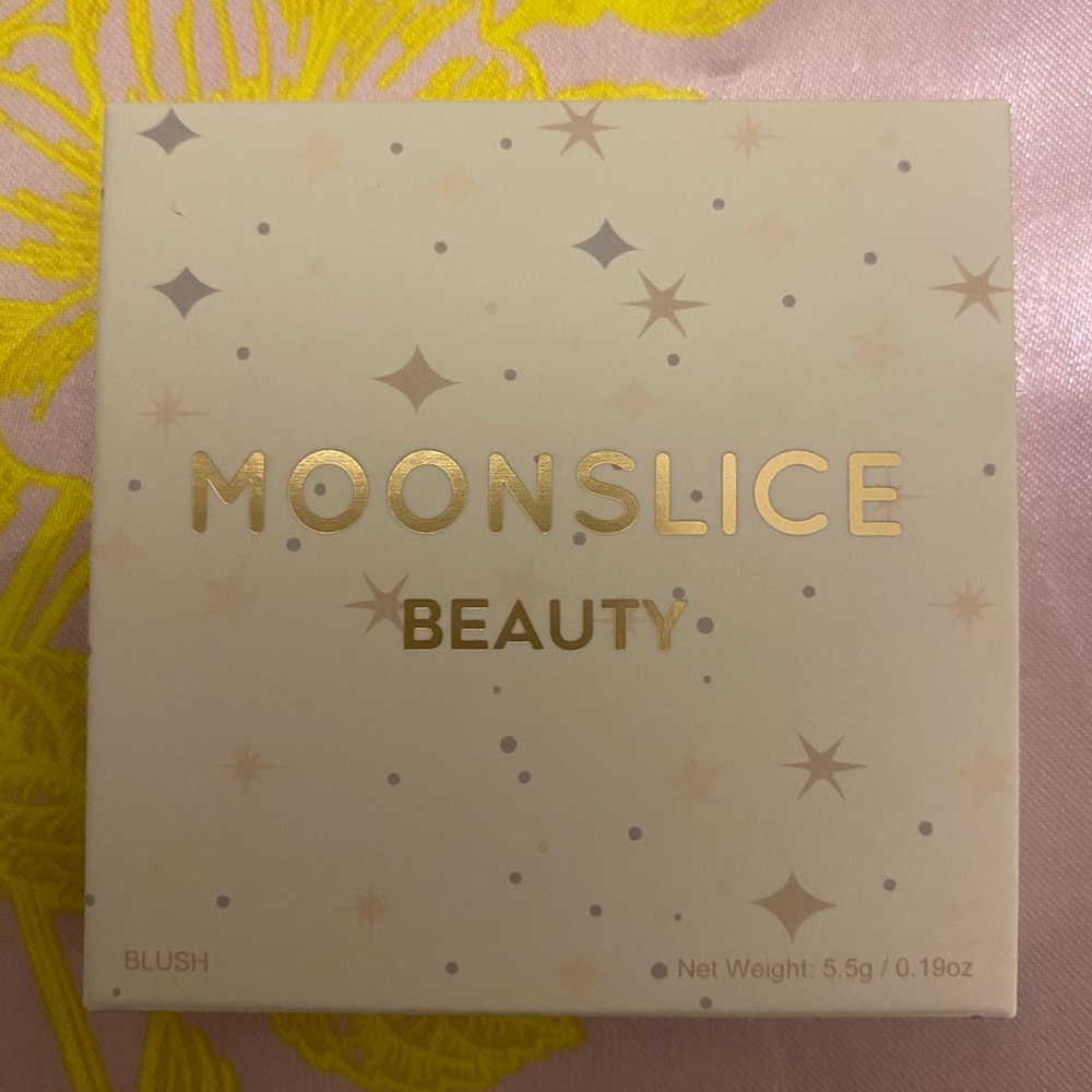 ⭐️HP⭐️🆕Moonslice Beauty|Pressed Blush in Beautiful